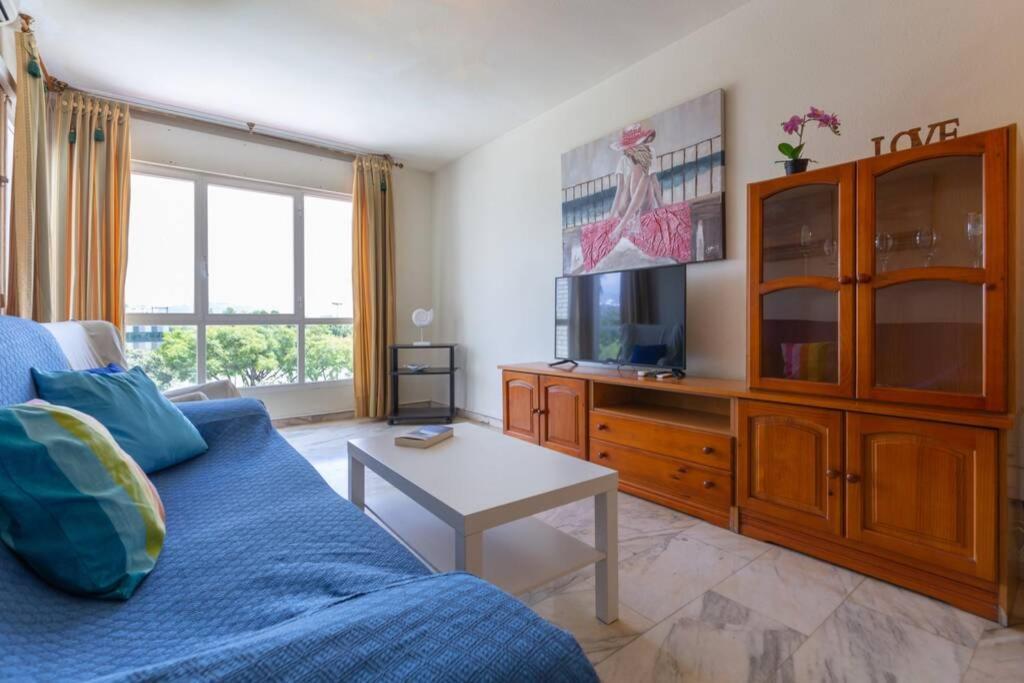 Playa Huelin Apartamento Apartment Malaga Exterior photo